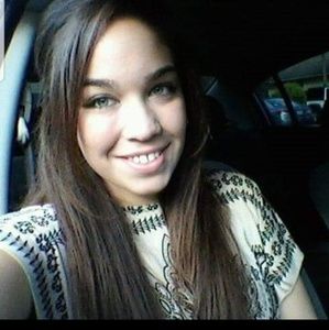 Meet your Posher, Elana